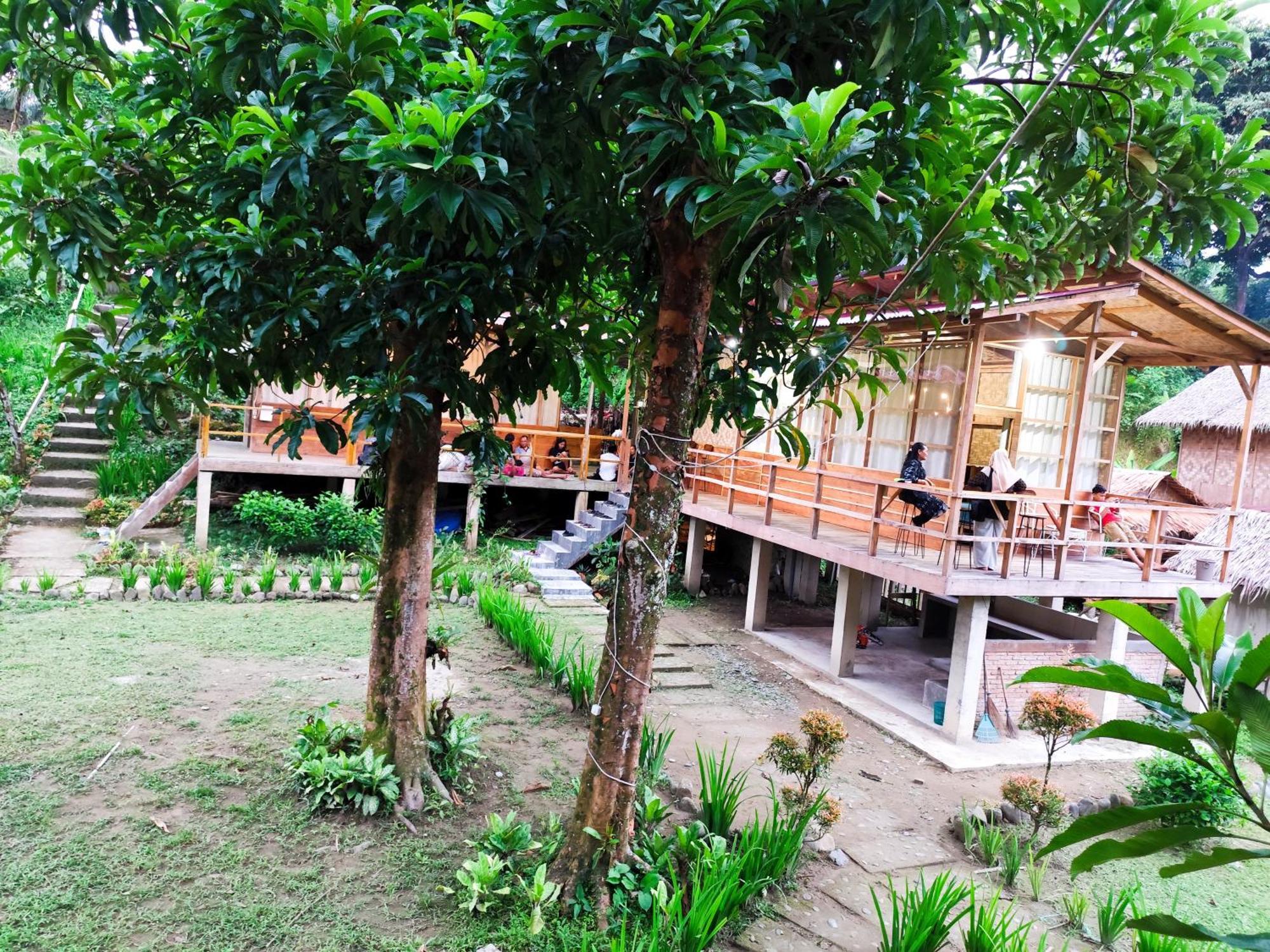 Bua Guesthouse Tangkahan Экстерьер фото